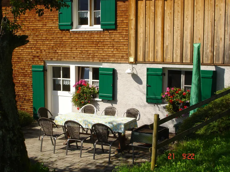 Terrasse mit Gasgrill - Haus Sücka - Ferienhaus Haus Sücka Blons, Großes Walsertal